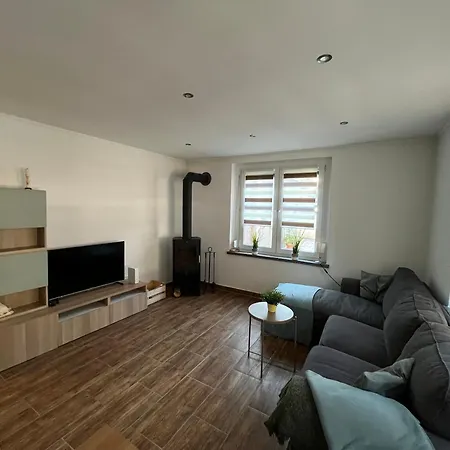 Gaestehaus Im Erzgebirge 즈보니츠